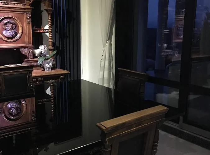 招待所 Zephyrus зефір