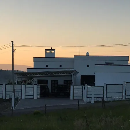 Guest house Zephyrus зефір