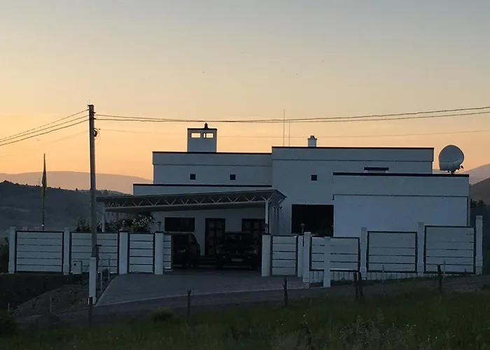 ゲストハウス Zephyrus зефір